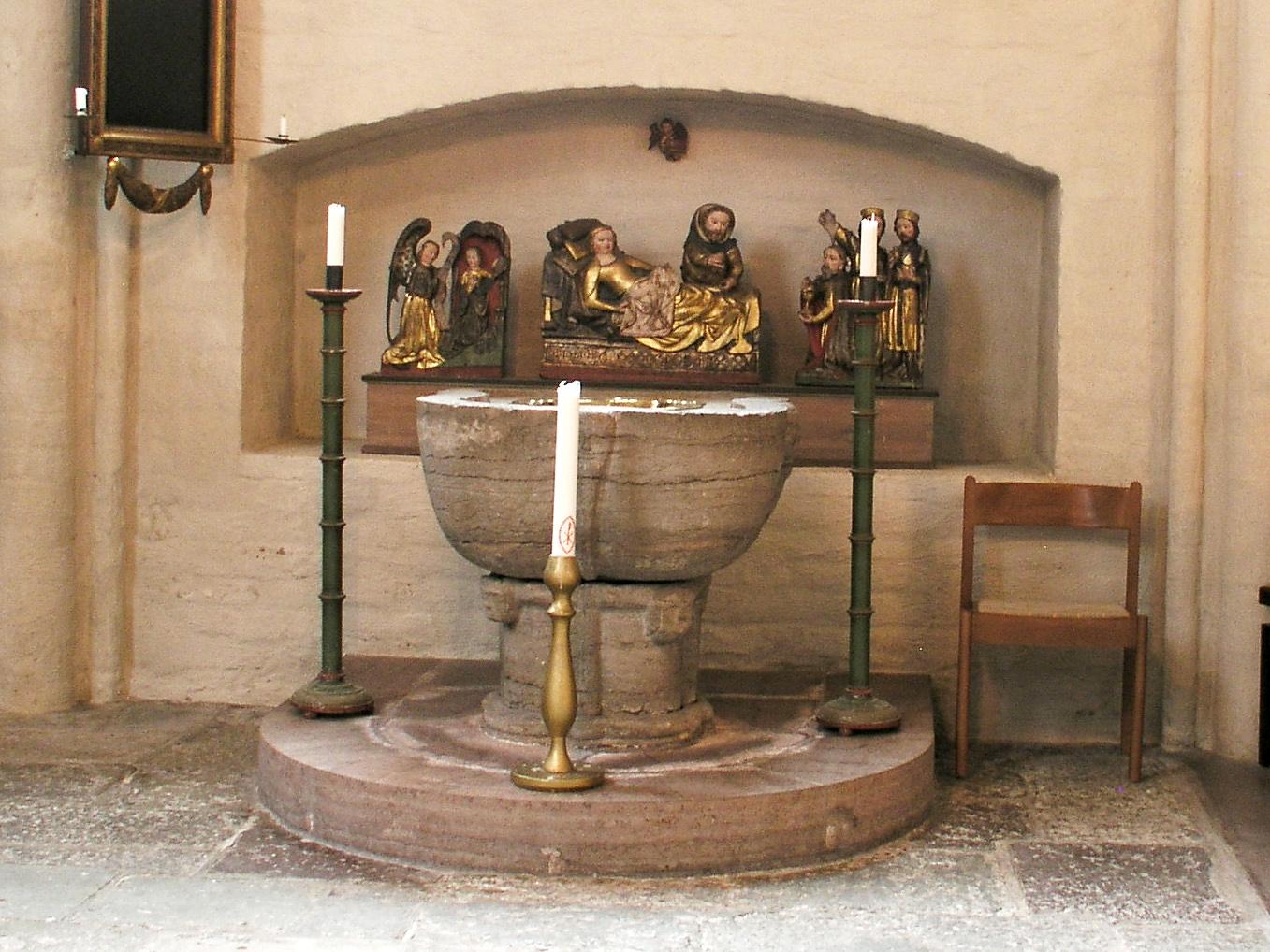 “Âm hồn nhâp xác”: rửa tội được không?