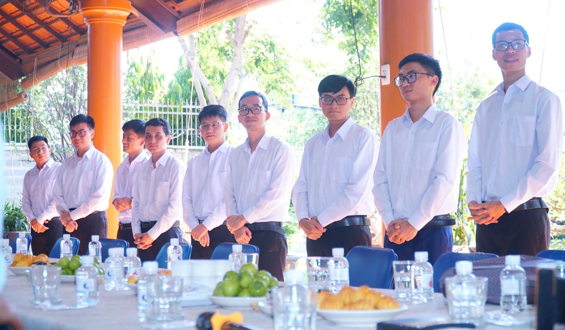 Chào đón các thầy tân khấn gia nhập Học viện